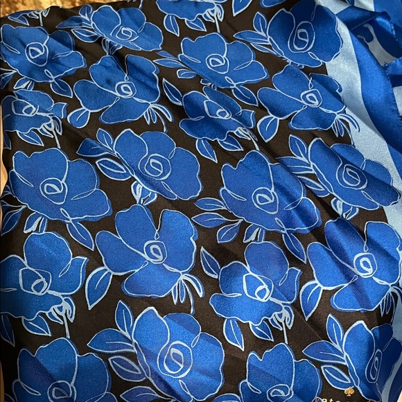 NWT Kate Spade Vibrant Blue Rose Scarf 28”+28” - Picture 6 of 6